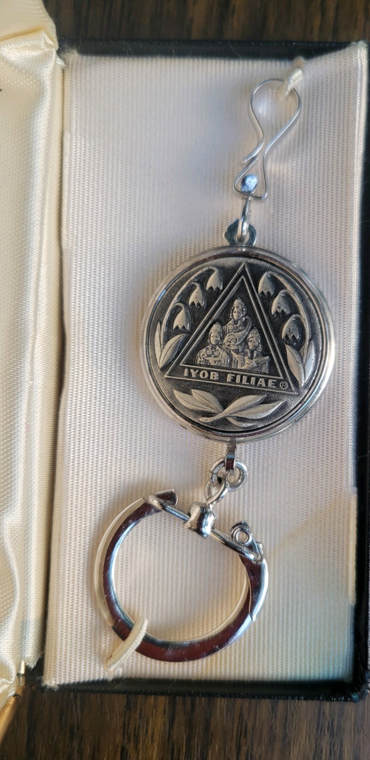 Vintage NIB Jobs Daughters International Silvertone Keychain Latin IYOB FILIAE Vintage NIB Jobs Daughters International Silvertone Keychain Latin IYOB FILIAE