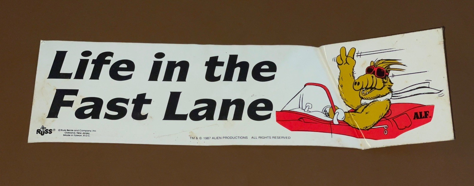 VINTAGE ALF Bumper Sticker-1987-LIFE IN THE FAST LANE-RUSS VINTAGE ALF Bumper Sticker-1987-LIFE IN THE FAST LANE-RUSS