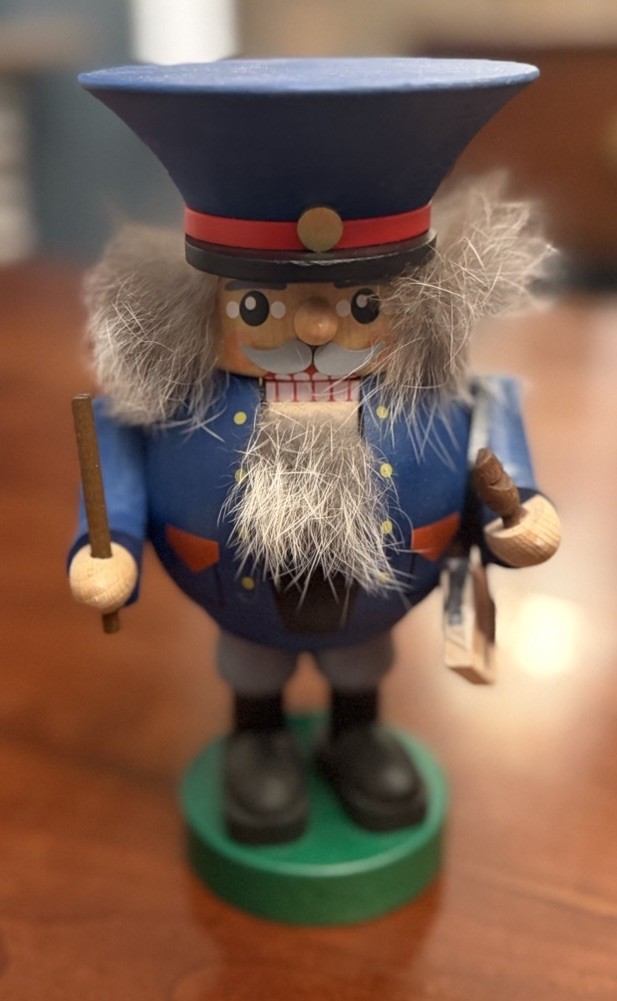 Vintage Richard Glässer Seiffen German Wooden Nutcracker – Conductor Trainman RG Vintage Richard Glässer Seiffen German Wooden Nutcracker – Conductor Trainman RG