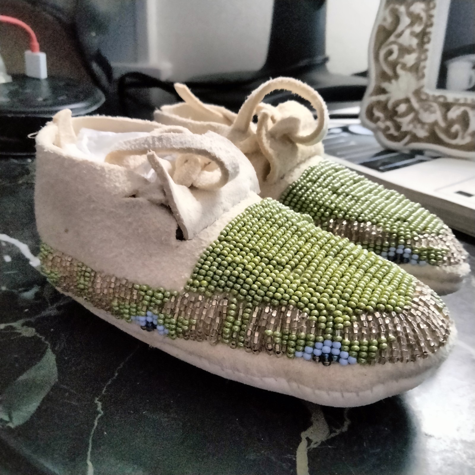 Beautiful Native American Lakota Sioux Beaded Baby Moccasins - C Pix 4 Repair Beautiful Native American Lakota Sioux Beaded Baby Moccasins - C Pix 4 Repair