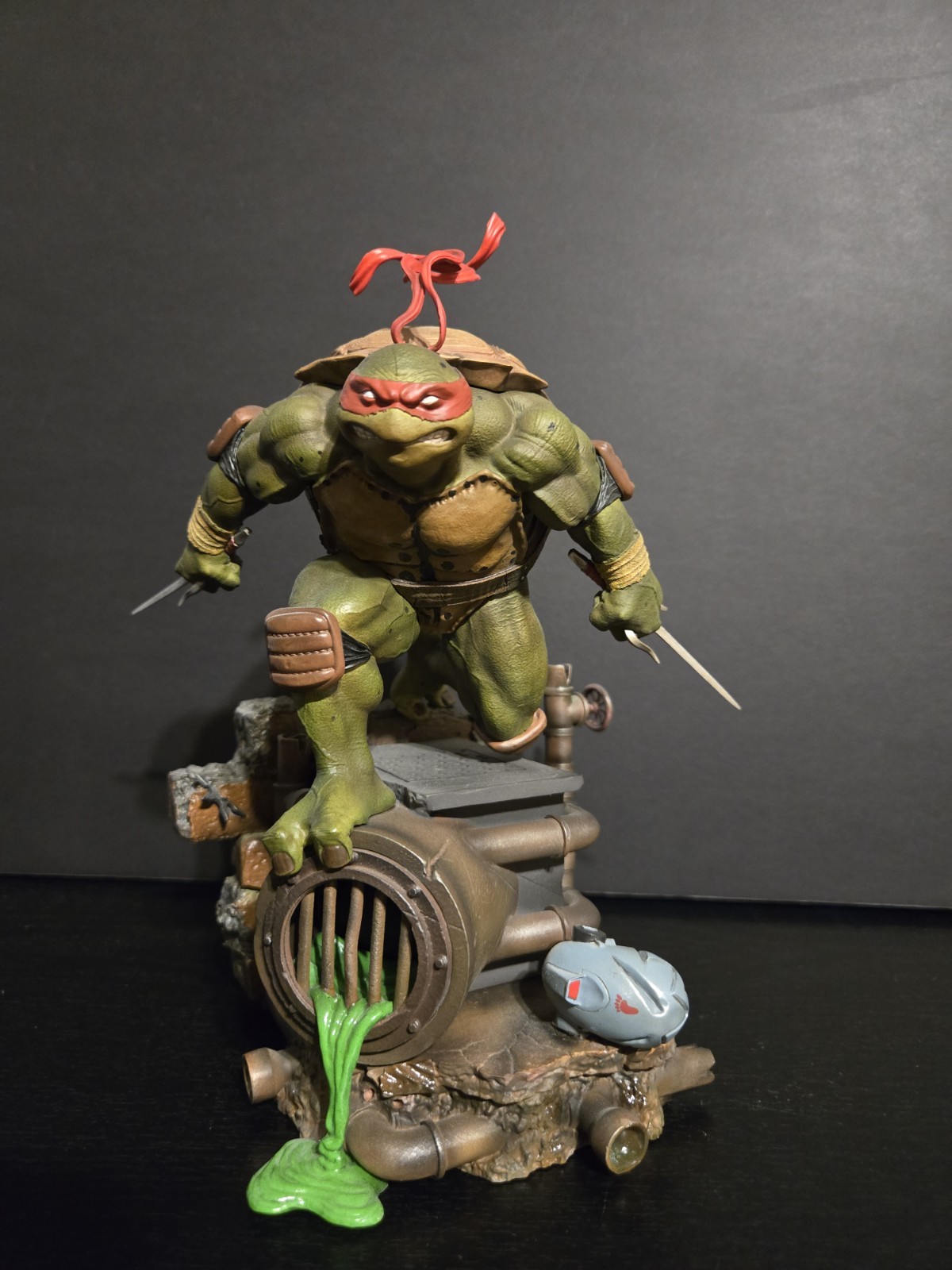 Iron Studios Teenage Mutant Ninja Turtles Raphael 1/10 Scale Statue Brand New. Iron Studios Teenage Mutant Ninja Turtles Raphael 1/10 Scale Statue Brand New.