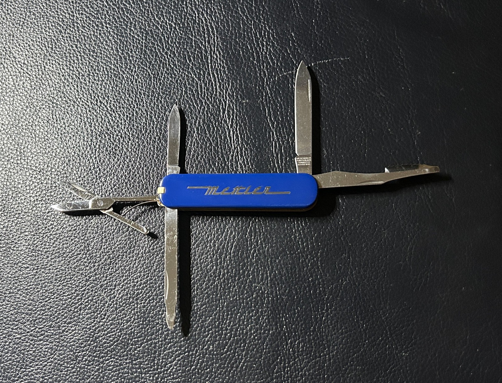 Victorinox EXECUTIVE Swiss Army Knife - Blue - 74mm - Vintage Victorinox EXECUTIVE Swiss Army Knife - Blue - 74mm - Vintage