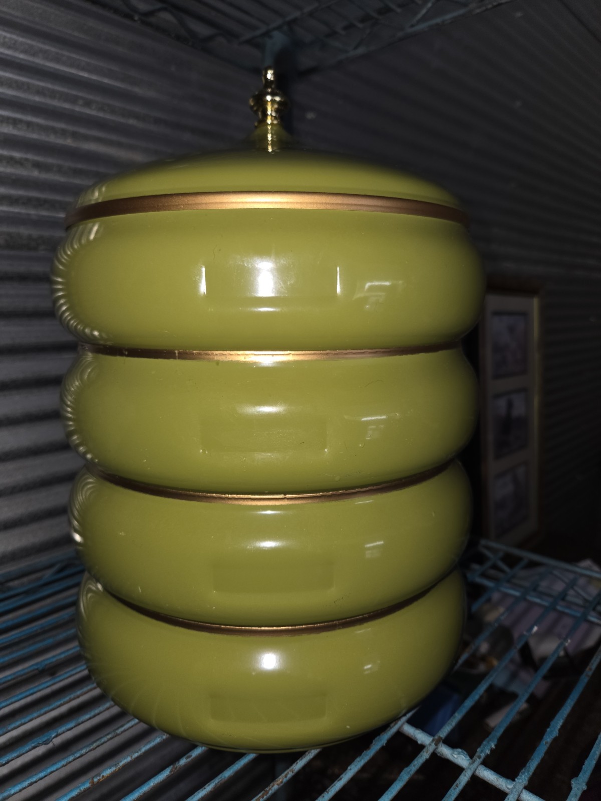 Vintage MCM Lincoln Beautyware Pagoda Rare Avocado Stacking Metal Canisters