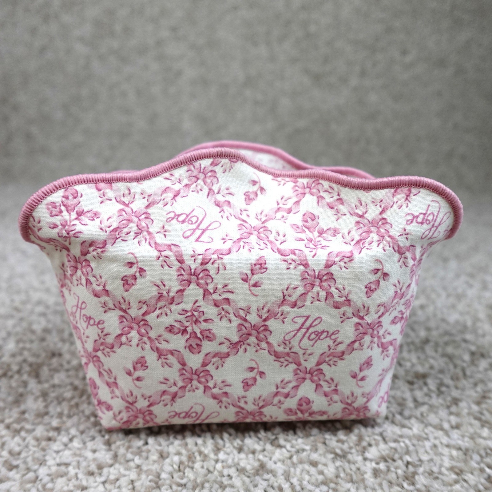 Longaberger 2005 Horizon of Hope Basket Liner Pink Floral Fabric TG 23105 Longaberger 2005 Horizon of Hope Basket Liner Pink Floral Fabric TG 23105