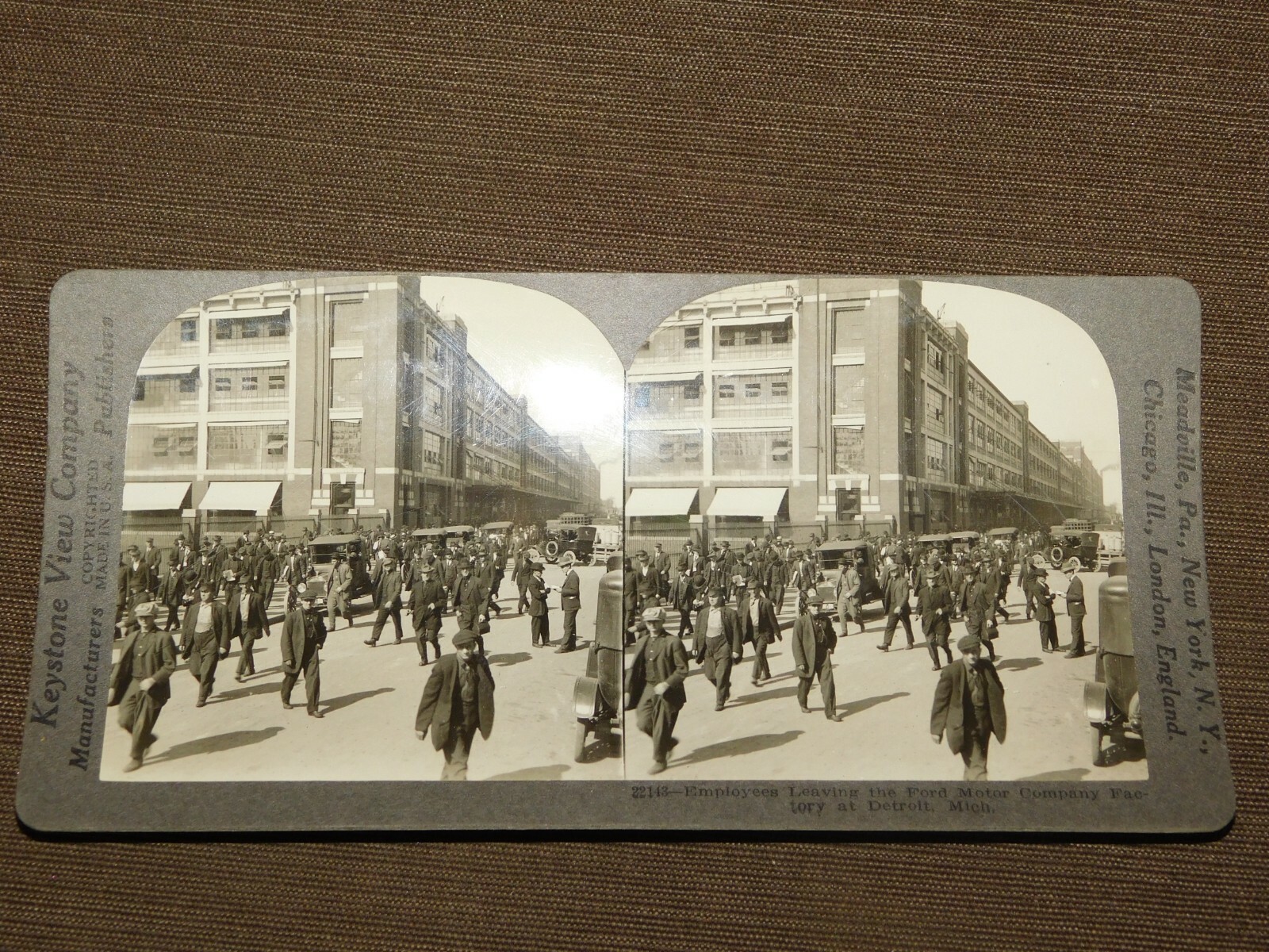 VINTAGE CAMERA STEREOVIEW STEREOSCOPE CARD FORD MOTOR CO DETROIT MICHIGAN VINTAGE CAMERA STEREOVIEW STEREOSCOPE CARD FORD MOTOR CO DETROIT MICHIGAN