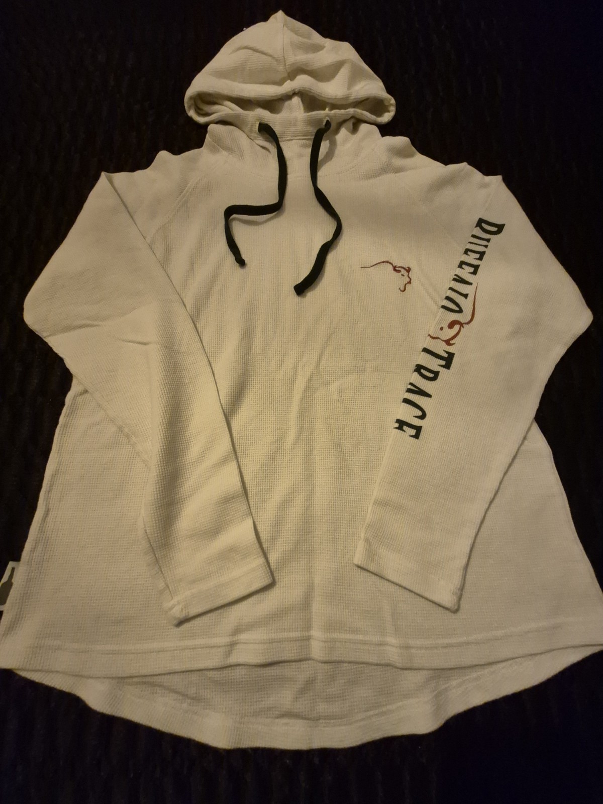 BUFFALO TRACE BOURBON WHISKEY HOODED PULLOVER LONGSLEEVE SHIRT SIZE LARGE, NEW BUFFALO TRACE BOURBON WHISKEY HOODED PULLOVER LONGSLEEVE SHIRT SIZE LARGE, NEW