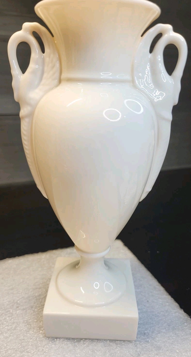Vtg MCM 1950s Lenox Empire 11" Porcelain Vase Dbl Swan Neoclassic Urn Retired Vtg MCM 1950s Lenox Empire 11" Porcelain Vase Dbl Swan Neoclassic Urn Retired