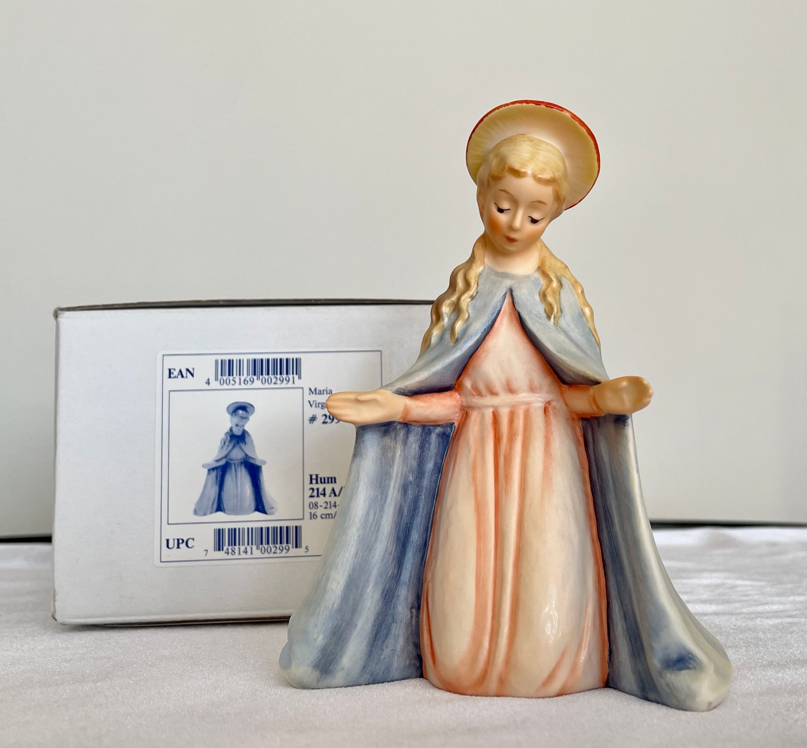 Goebel Hummel Nativity Virgin Mary 1985 W. Germany Artist Signed Figurine Goebel Hummel Nativity Virgin Mary 1985 W. Germany Artist Signed Figurine