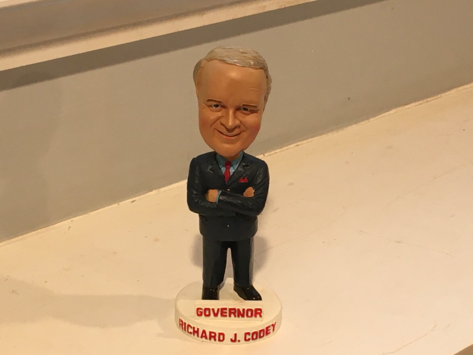 NEW JERSEY GOVERNOR RICHARD J. CODEY BOBBLEHEAD EXTREMELY RARE NEW JERSEY GOVERNOR RICHARD J. CODEY BOBBLEHEAD EXTREMELY RARE
