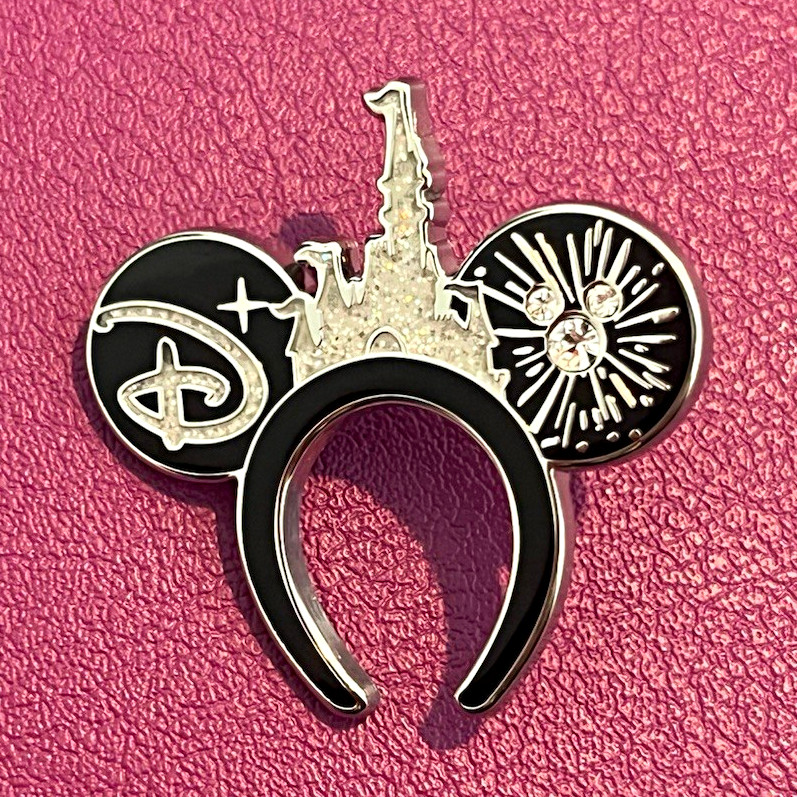 Disney 2025 WDW Hidden Mickey Ear Headbands Pin Super Chaser Cinderella Castle