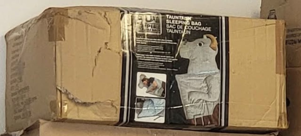 STAR WARS Empire Strikes Back Tauntaun Sleeping Bag ThinkGeek Rare Limited STAR WARS Empire Strikes Back Tauntaun Sleeping Bag ThinkGeek Rare Limited