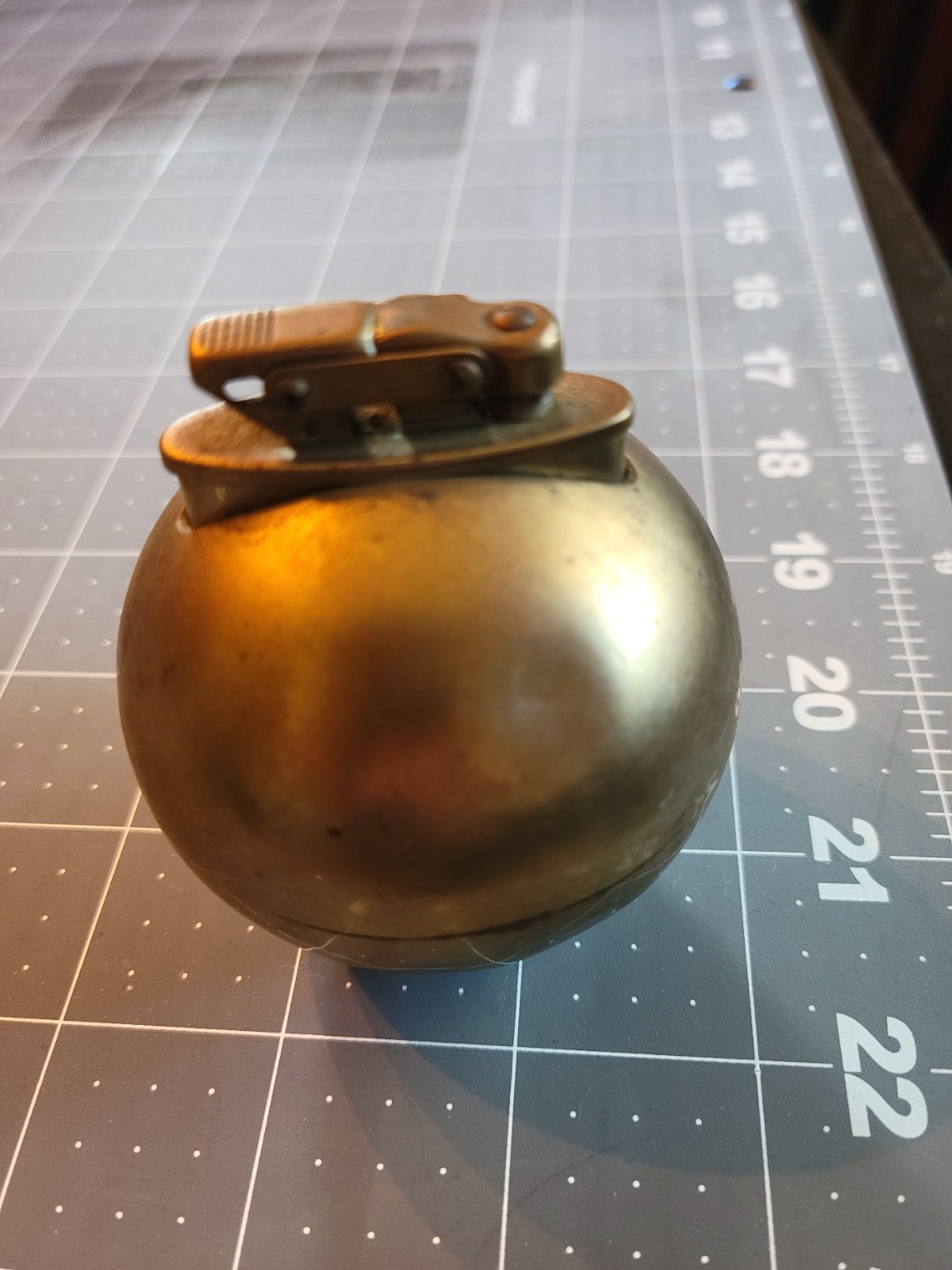 Vintage 1950s Occupied Japanese Brass Ball Table Lighter - Mid-Century Vintage 1950s Occupied Japanese Brass Ball Table Lighter - Mid-Century