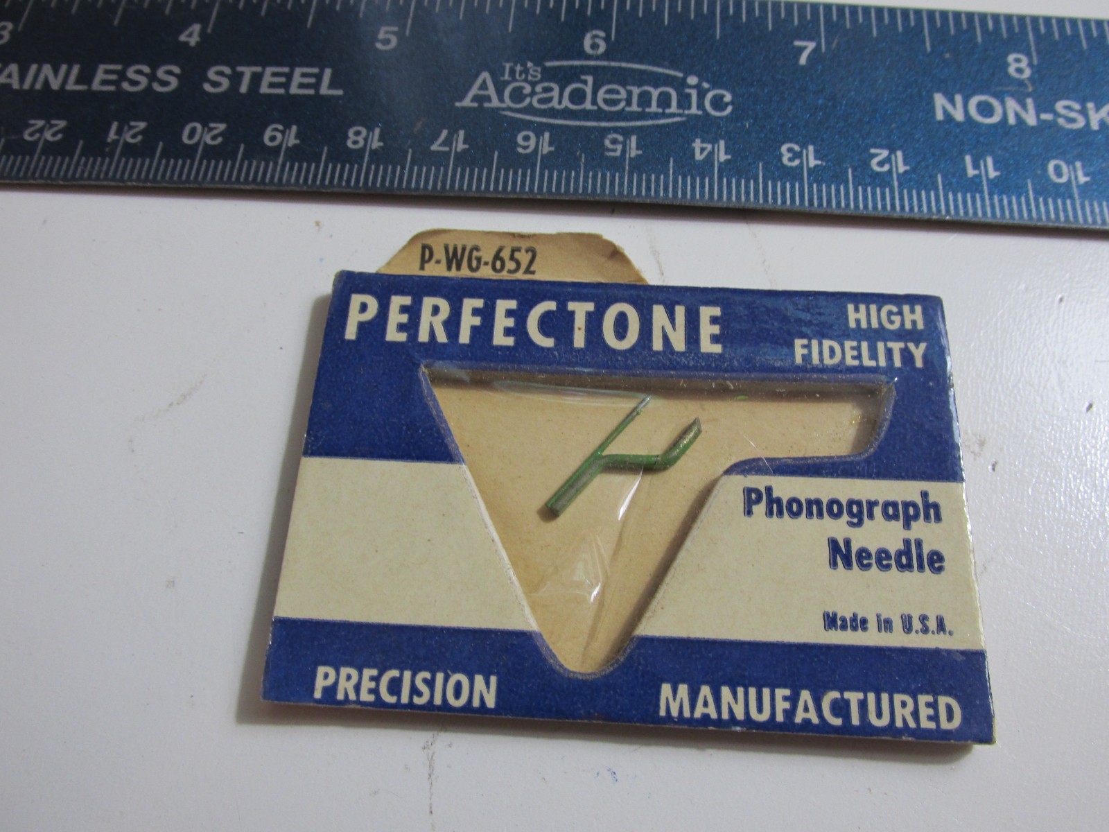 Vintage Perfectone # P.WG-652 Hi-Fi needle NOS Sealed Vintage Perfectone # P.WG-652 Hi-Fi needle NOS Sealed