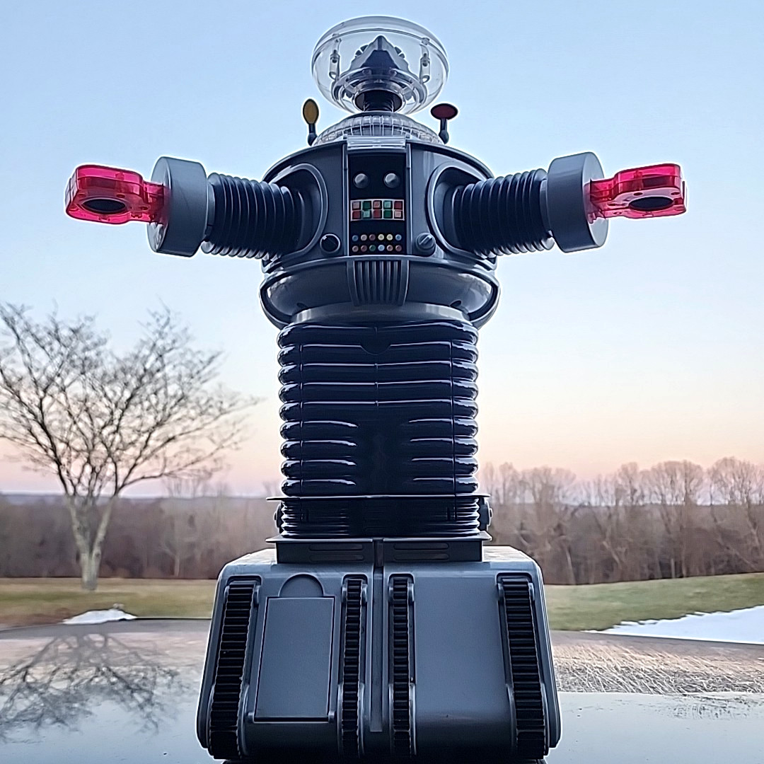 Trendmasters Lost in Space B-9 Robot 24 Inch 1998 RC No Remote Untested Vintage