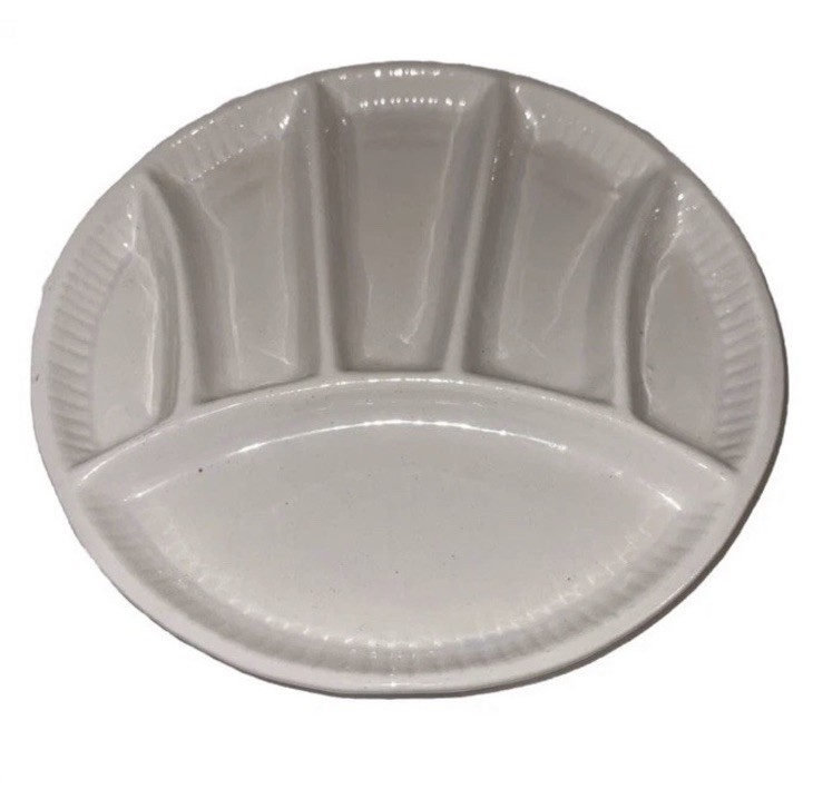 Nice VTG MCM Calif Pottery Divided Snack Fondue Or Paint Palette Plate White Nice VTG MCM Calif Pottery Divided Snack Fondue Or Paint Palette Plate White