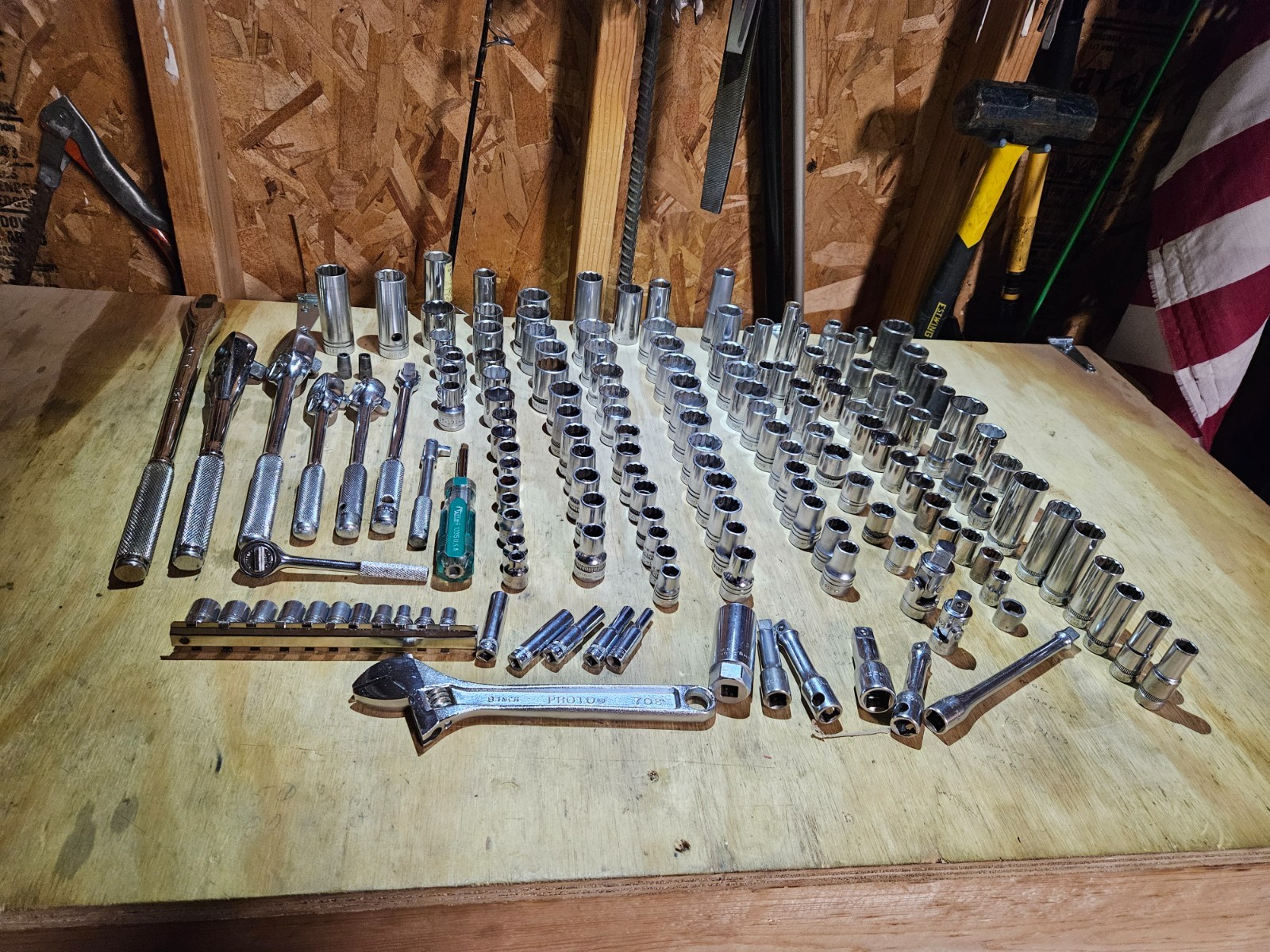 160+ HUGE LOT OF INDESTRO SUPER RACHETS-SOCKETSETS VERY GENTLY USED VERY NICE 160+ HUGE LOT OF INDESTRO SUPER RACHETS-SOCKETSETS VERY GENTLY USED VERY NICE