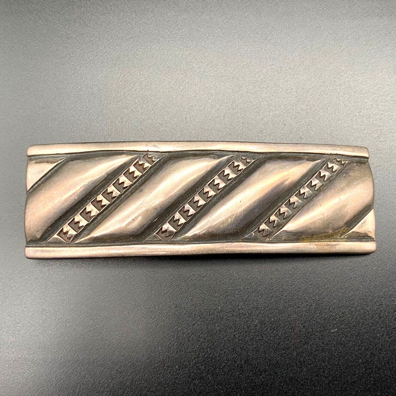 Vintage Navajo Sam Roanhorse Native Hand Stampwork Repousse Silver Brooch Pin