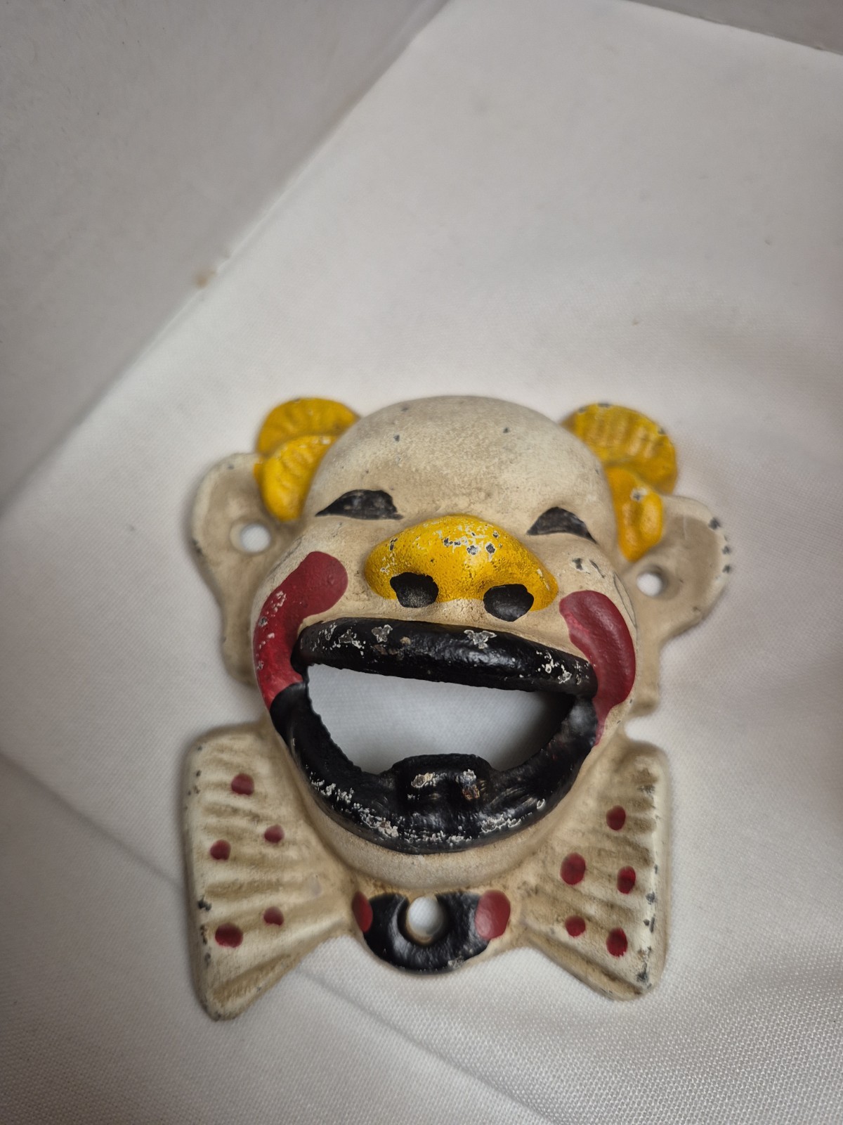 ANTIQUE VINTAGE HAND PAINTED CAST IRON WALL MOUNT CLOWN FACE BOTTLE OPENER RARE