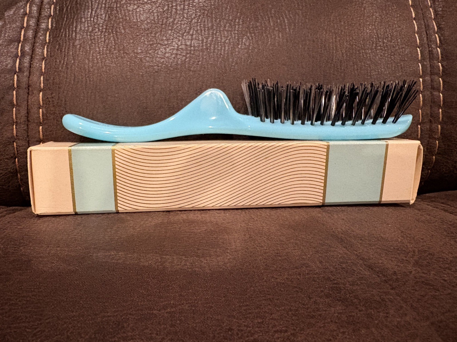 Vtg 1970s Avon Blue Styling Brush Lot of 2 - One NOS New In Box One Used Vtg 1970s Avon Blue Styling Brush Lot of 2 - One NOS New In Box One Used