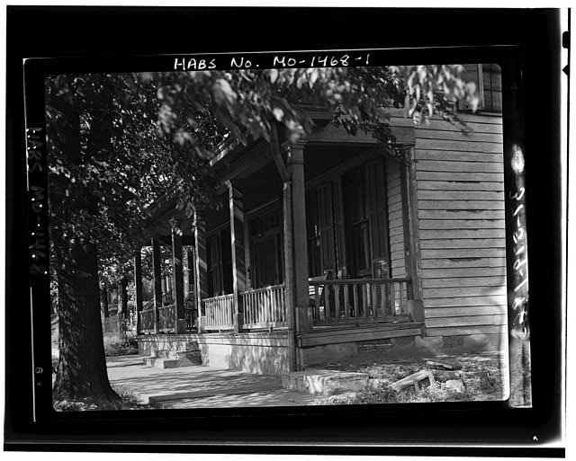 Photo:Glasgow Missouri Frame House 1930s HABS Historic House Porch