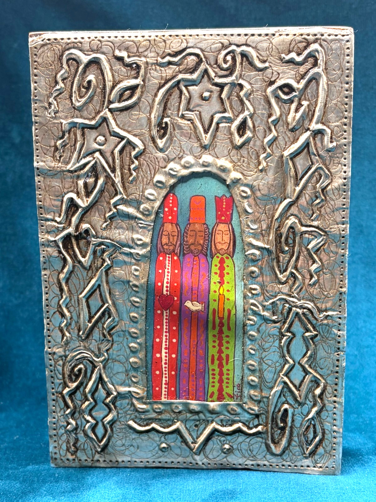 Vintage Repousse Puerto Rican Folk Art Taller Fico y Paloma Three Wise Men READ