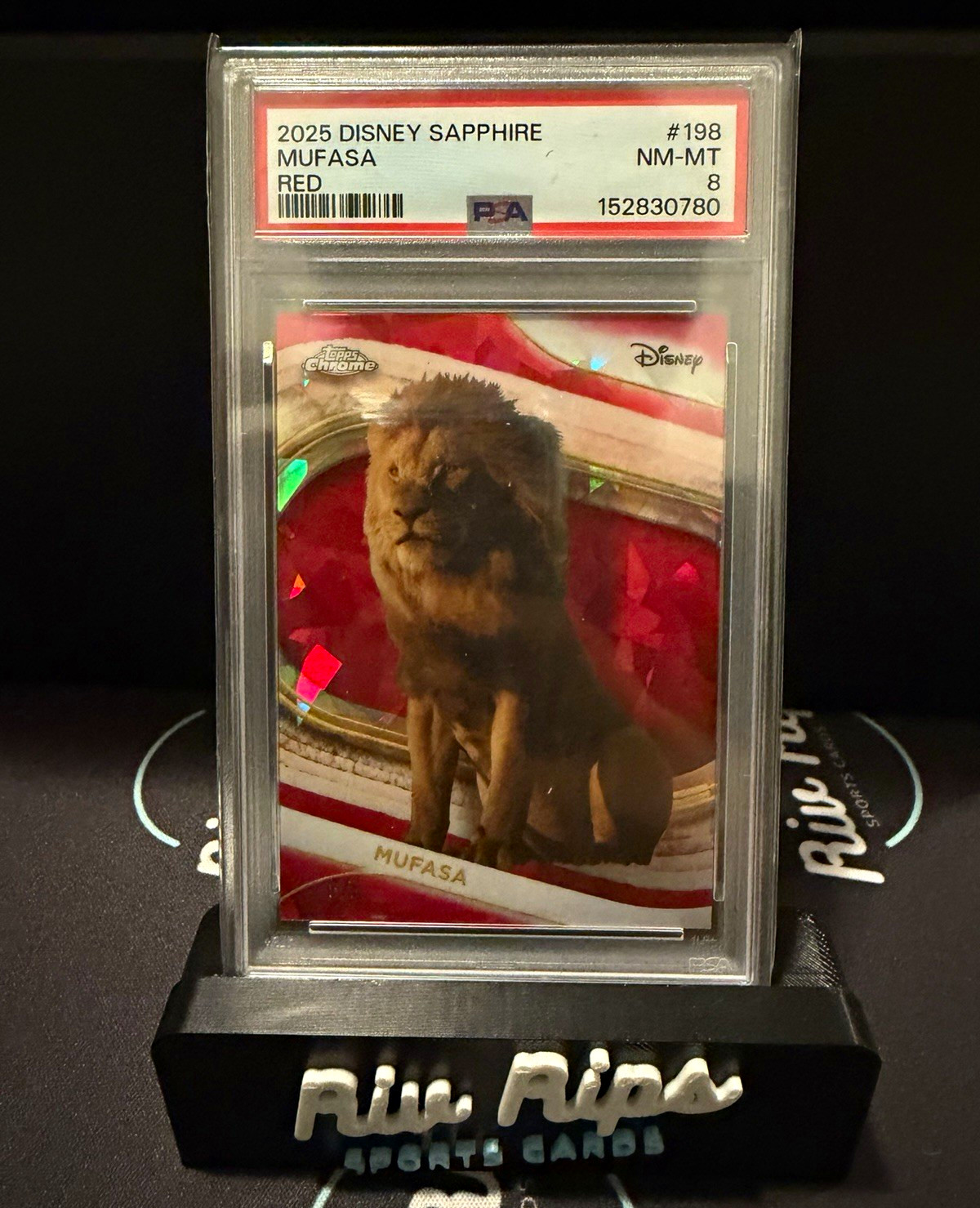 TOPPS 2025 DISNEY SAPPHIRE MUFASA RED #198 PSA 8 SERIAL NUMBERED 5/5