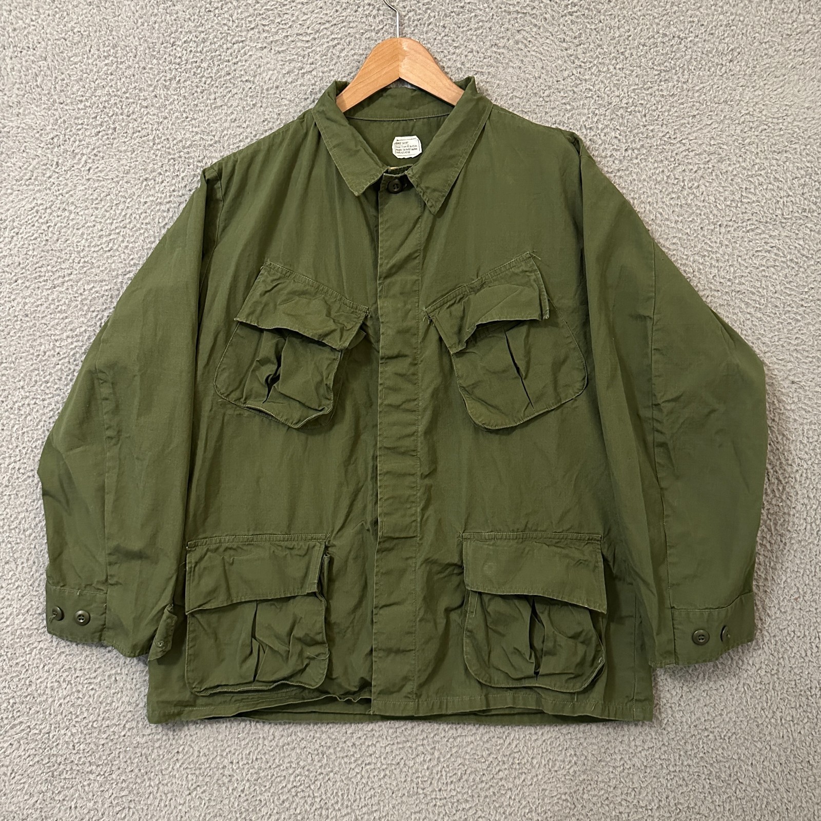 Vintage US Military Tropical Combat Coat Large Short Green OG-107 Ripstop Poplin Vintage US Military Tropical Combat Coat Large Short Green OG-107 Ripstop Poplin