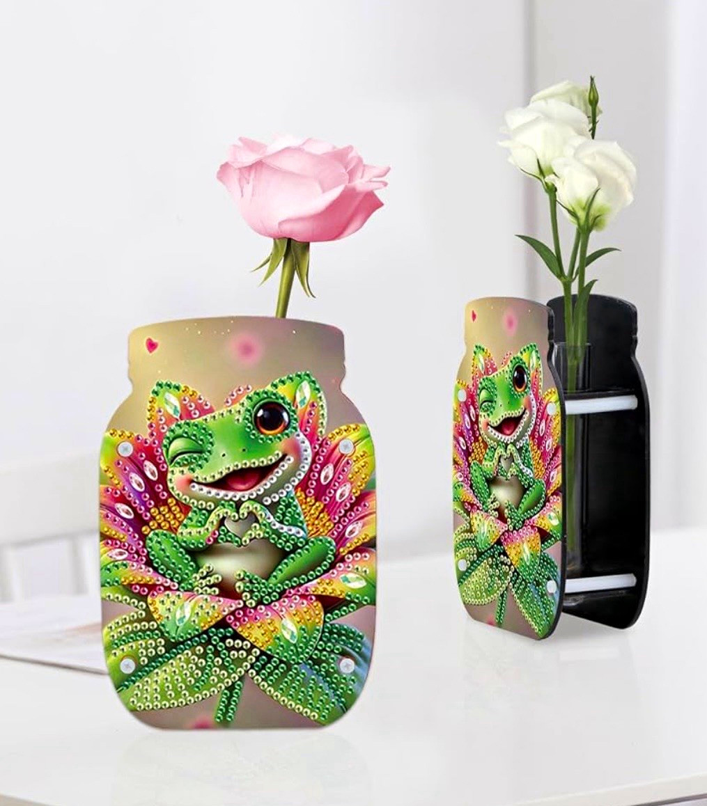Rhinestone Frog Design Vase with 2 Glass Tubes Rhinestone Frog Design Vase with 2 Glass Tubes