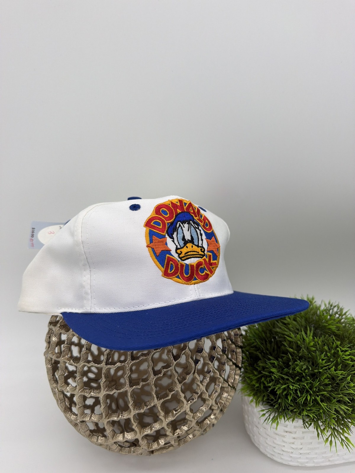 Vintage 1994 Disney Donald Duck Snapback Hat NWT Embroidered Patch White Blue Vintage 1994 Disney Donald Duck Snapback Hat NWT Embroidered Patch White Blue