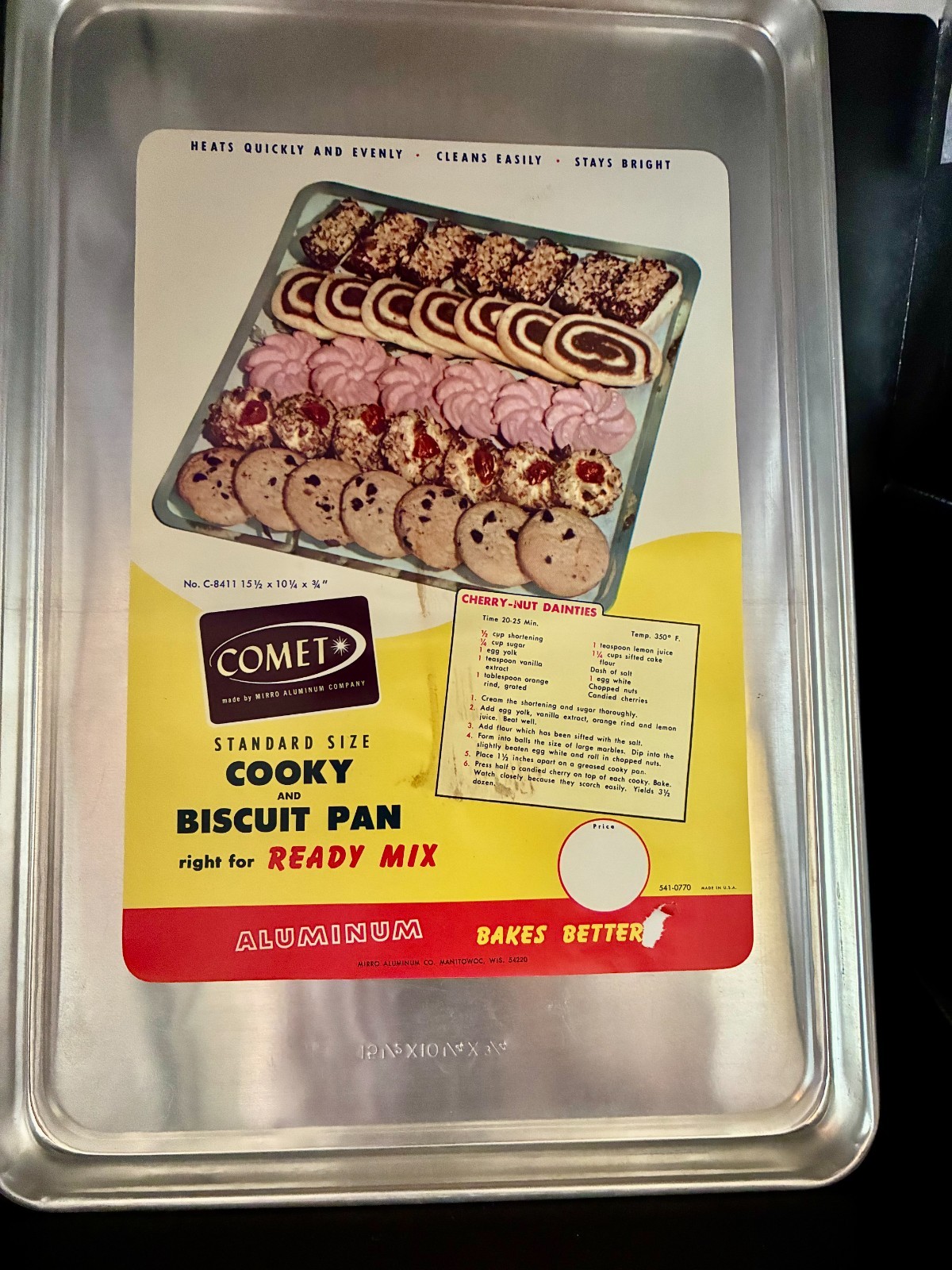 NOS Vintage COMET by MIRRO Aluminum Cookie Biscuit Pan Tray 15.5" X 10.25" Sheet NOS Vintage COMET by MIRRO Aluminum Cookie Biscuit Pan Tray 15.5" X 10.25" Sheet