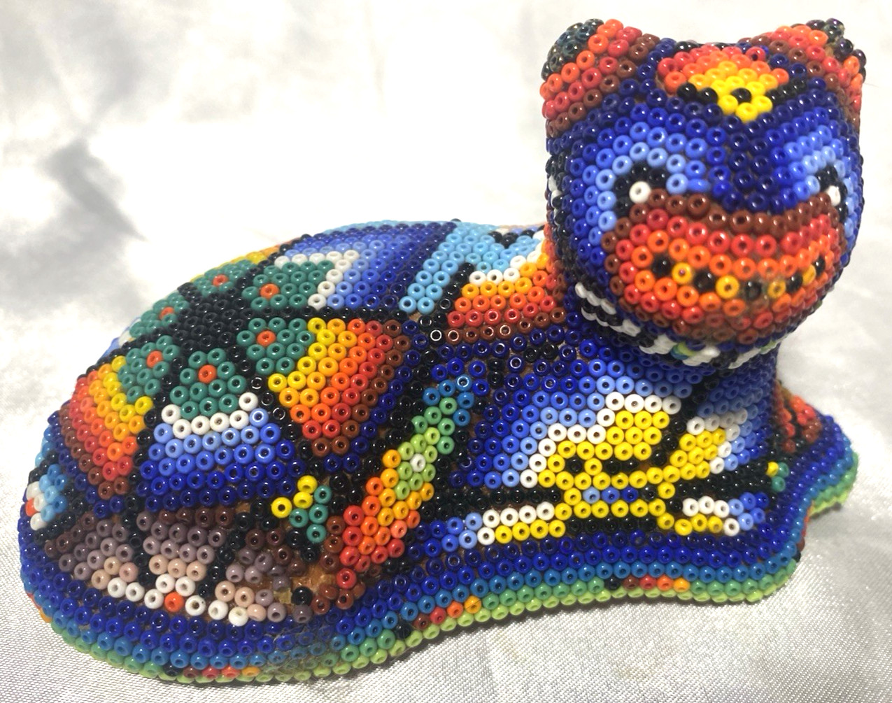 Vintage Huichol Beaded Cat Figurine Handmade Mexican Folk Art 4-1/2" by 2-1/2"