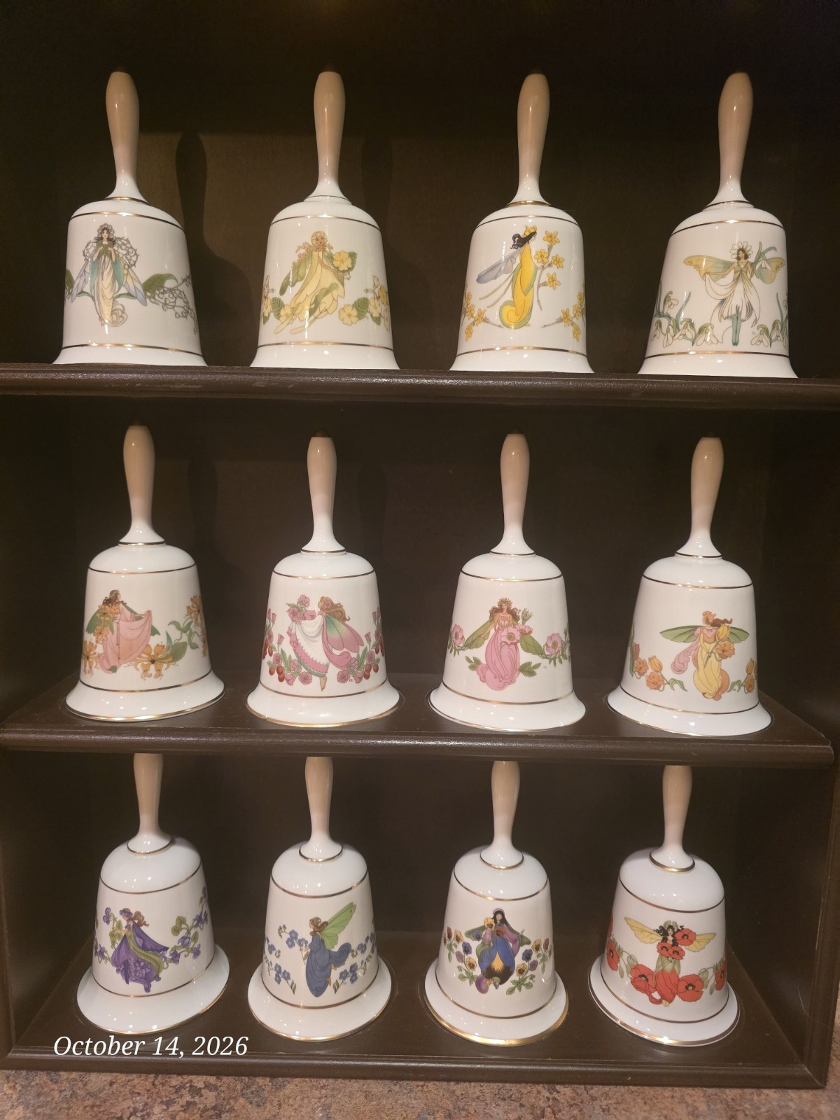 Franklin Mint,Flower Fairies,Fine Bone China,Wooden display stand,Vintage 1978 Franklin Mint,Flower Fairies,Fine Bone China,Wooden display stand,Vintage 1978