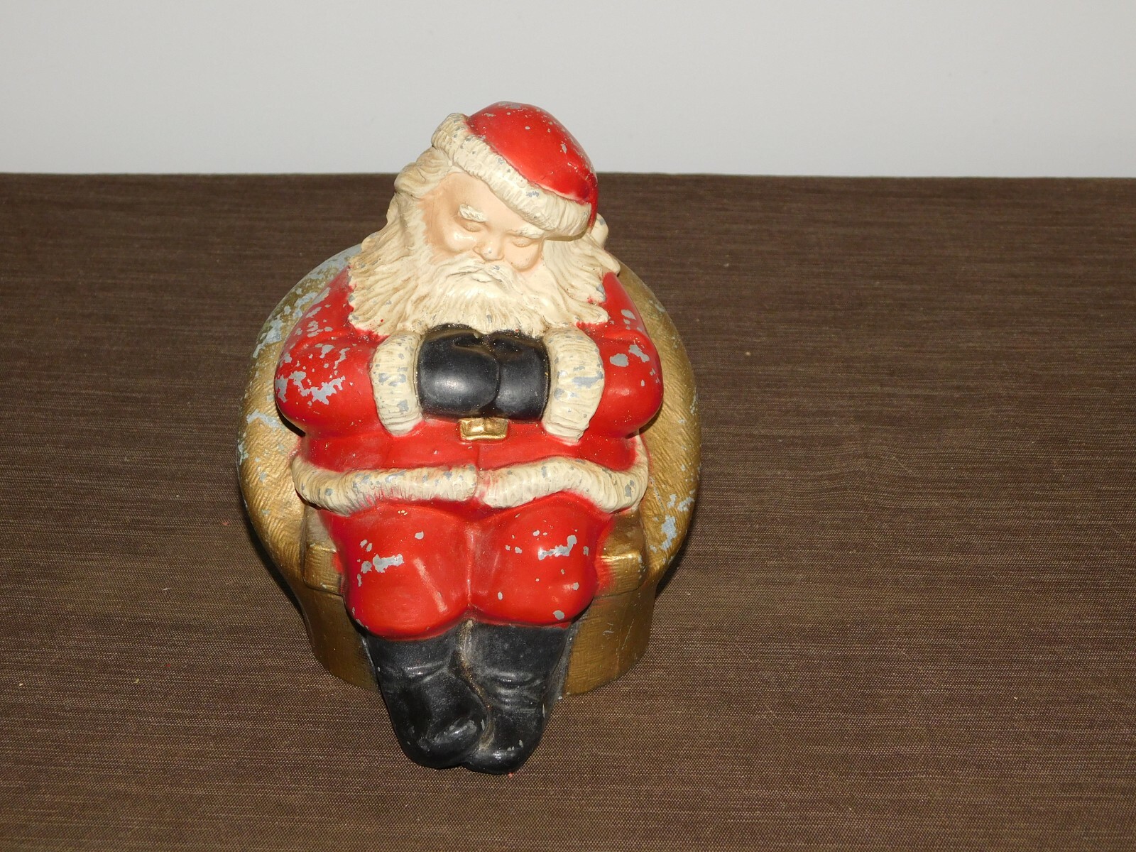 VINTAGE 6 1/2" HIGH SCHENECTADY NY SAVINGS SLEEPING SANTA CLAUS METAL BANK VINTAGE 6 1/2" HIGH SCHENECTADY NY SAVINGS SLEEPING SANTA CLAUS METAL BANK