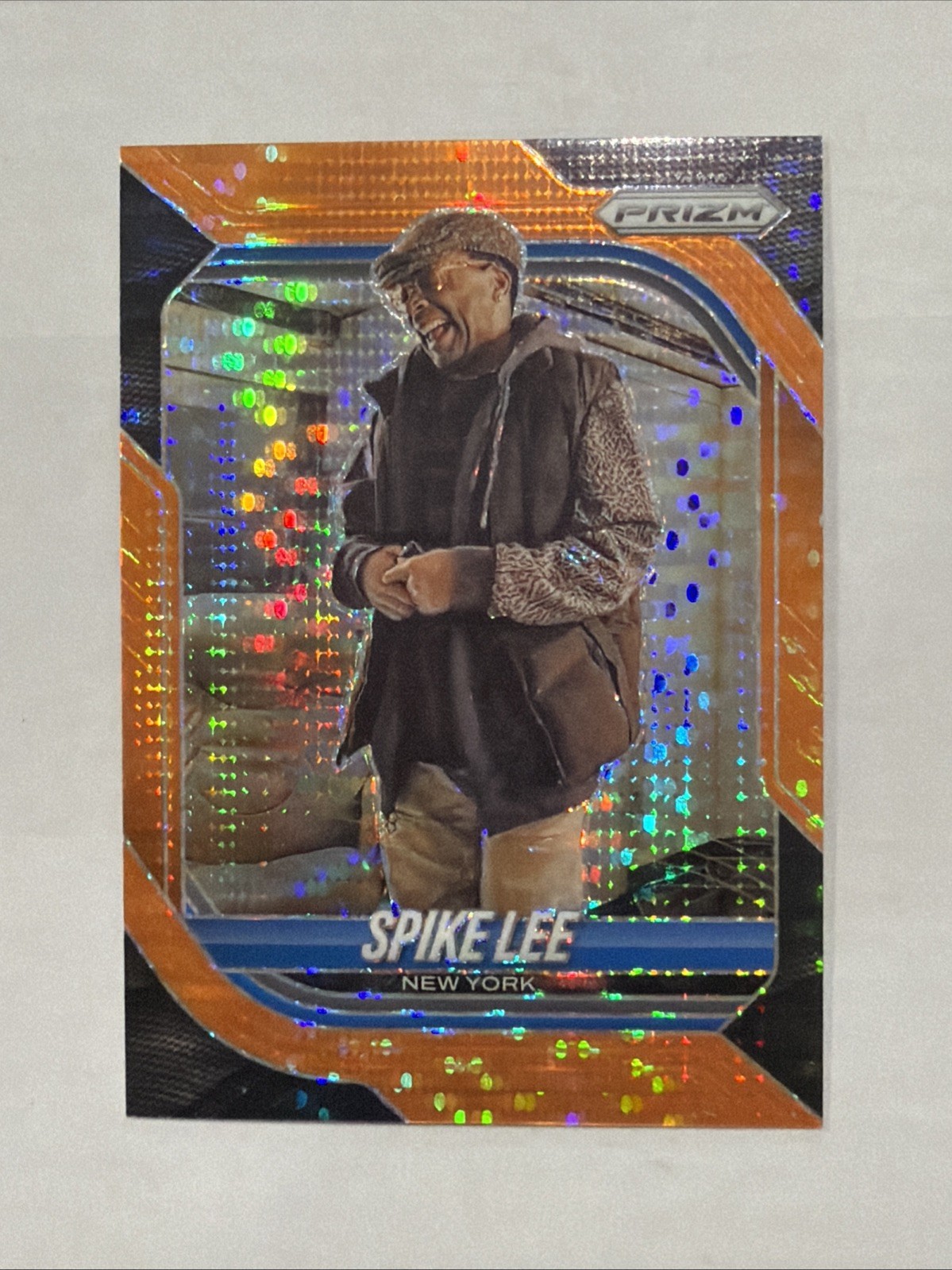 Panini 2025-26 Prizm Basketball Spike Lee #135 Orange Prizm Parallel 001/175 Panini 2025-26 Prizm Basketball Spike Lee #135 Orange Prizm Parallel 001/175