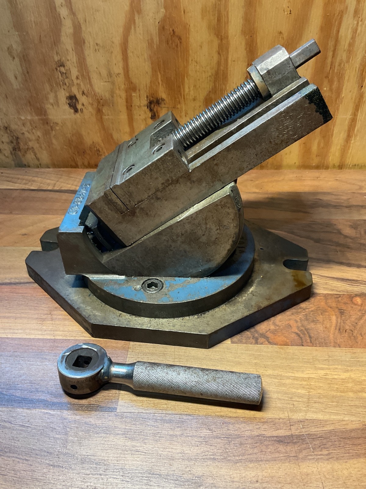 1940’S Precision Tri-Vise 3 Way 4” Compound Vise Swivel Tilt & Rotate ST-3540-2