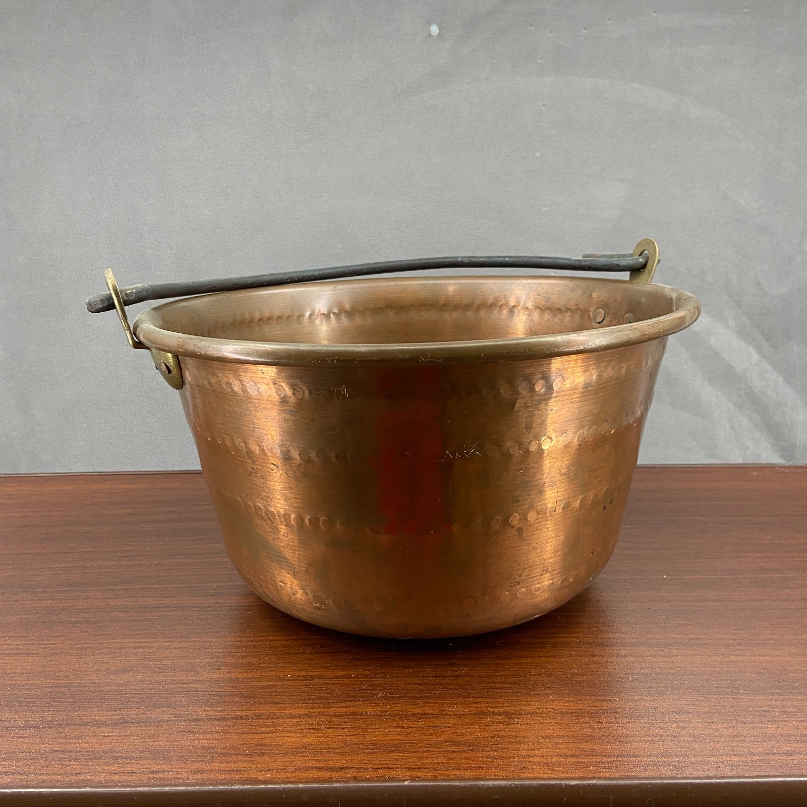 Vintage Hammered Copper Bucket Pail Planter Pot Swing Handle Rustic Decor Vintage Hammered Copper Bucket Pail Planter Pot Swing Handle Rustic Decor