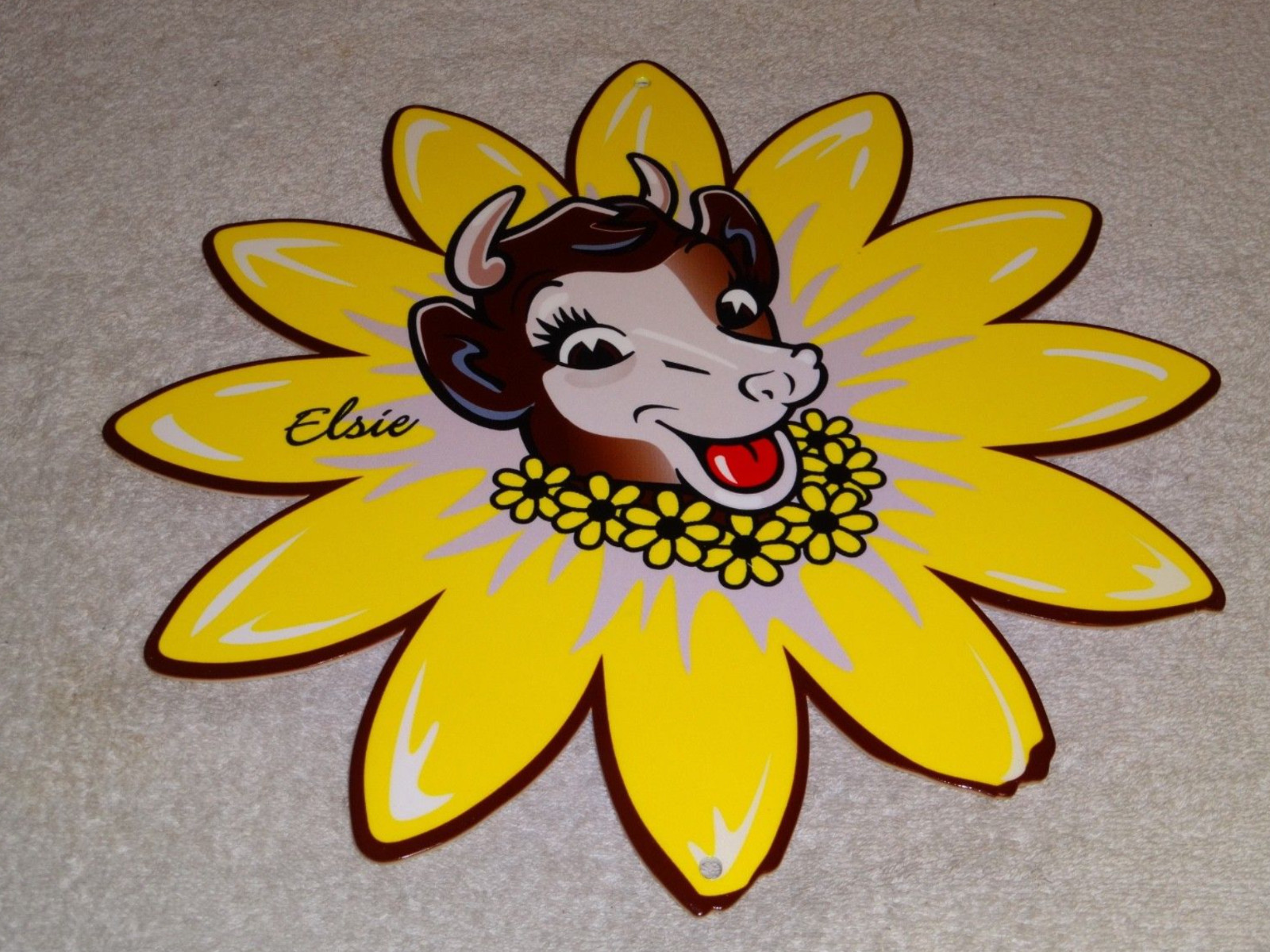 VINTAGE BORDEN'S DAIRY ELSIE THE COW 12" ENAMEL METAL ICE CREAM FLOWER GAS SIGN VINTAGE BORDEN'S DAIRY ELSIE THE COW 12" ENAMEL METAL ICE CREAM FLOWER GAS SIGN