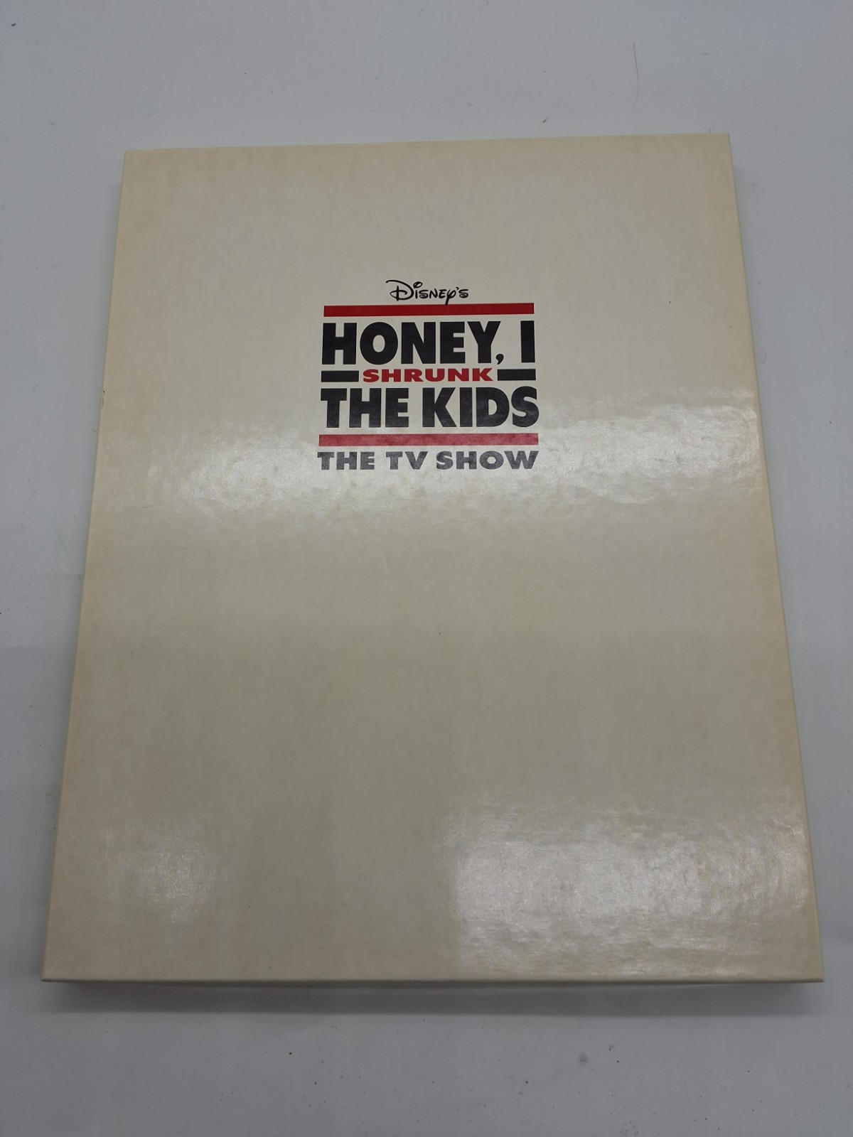 1998 Honey, I Shrunk The Kids TV Show Hardcover Commemorative Script Cast Signed 1998 Honey, I Shrunk The Kids TV Show Hardcover Commemorative Script Cast Signed