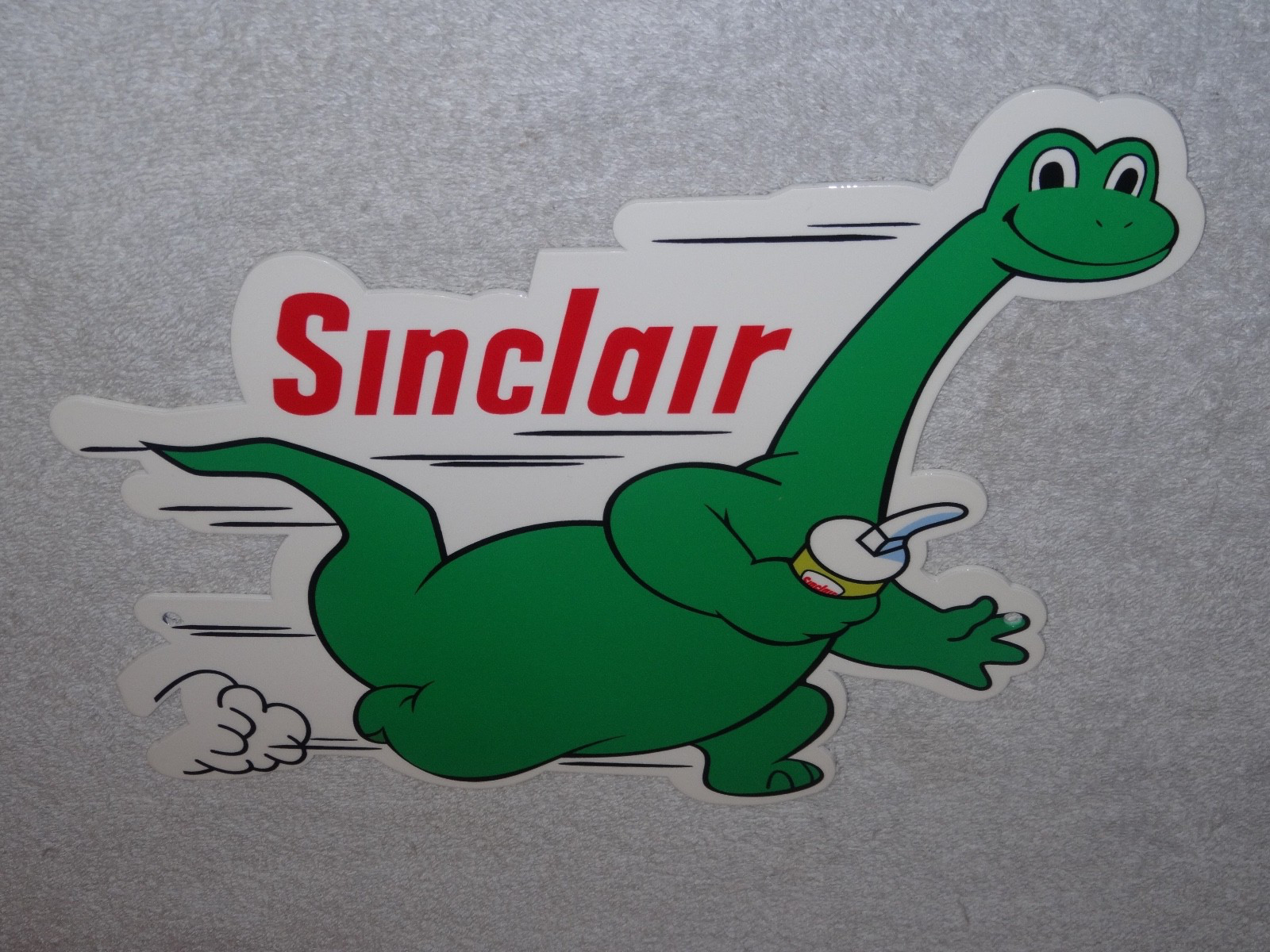VINTAGE SINCLAIR DINO THE DINOSAUR RUNNING W/ OIL 14" ENAMEL METAL GASOLINE SIGN