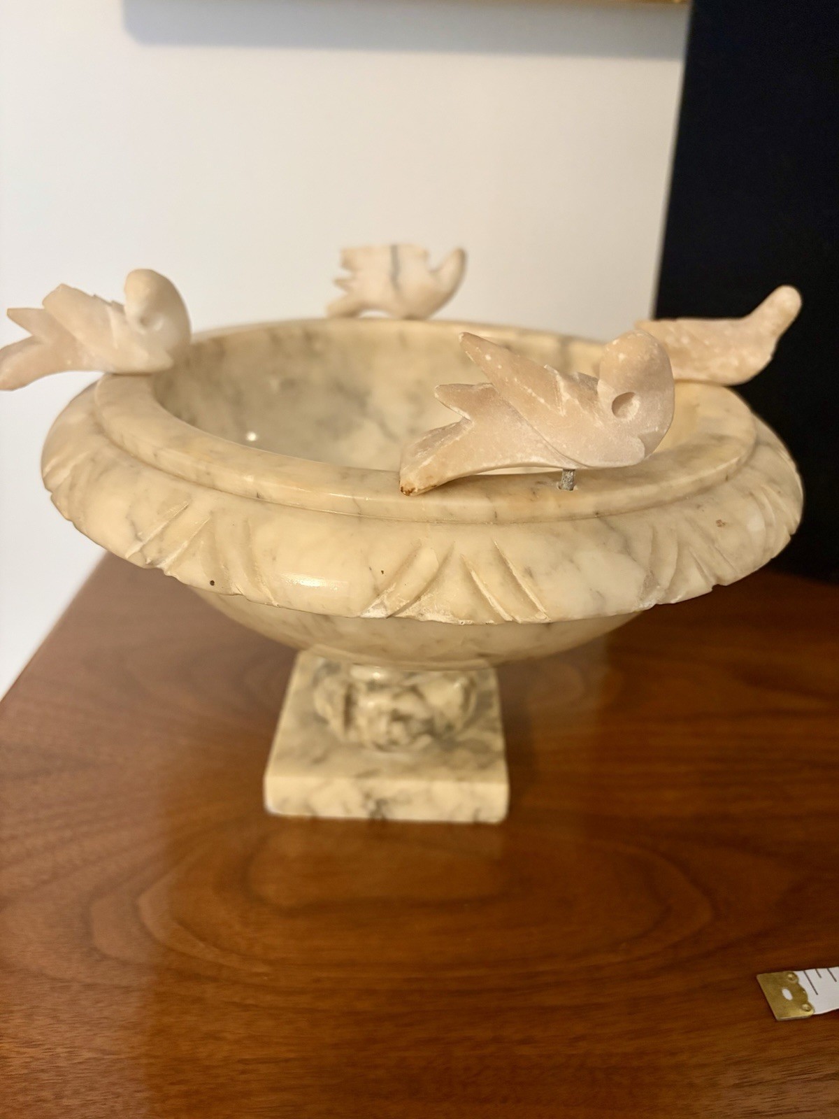 Large 8 inch diameter vintage Alabaster bird bath - made in Italy, with 4 birds