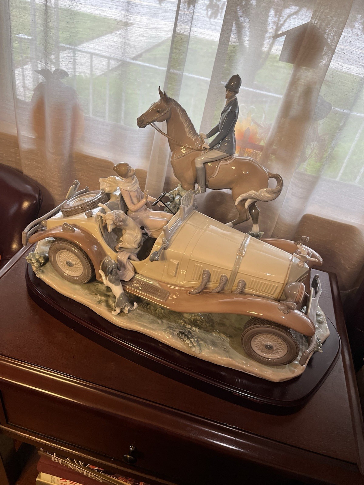 Lladro #1523 "Happy Encounter" Great Condition. Lladro #1523 "Happy Encounter" Great Condition.