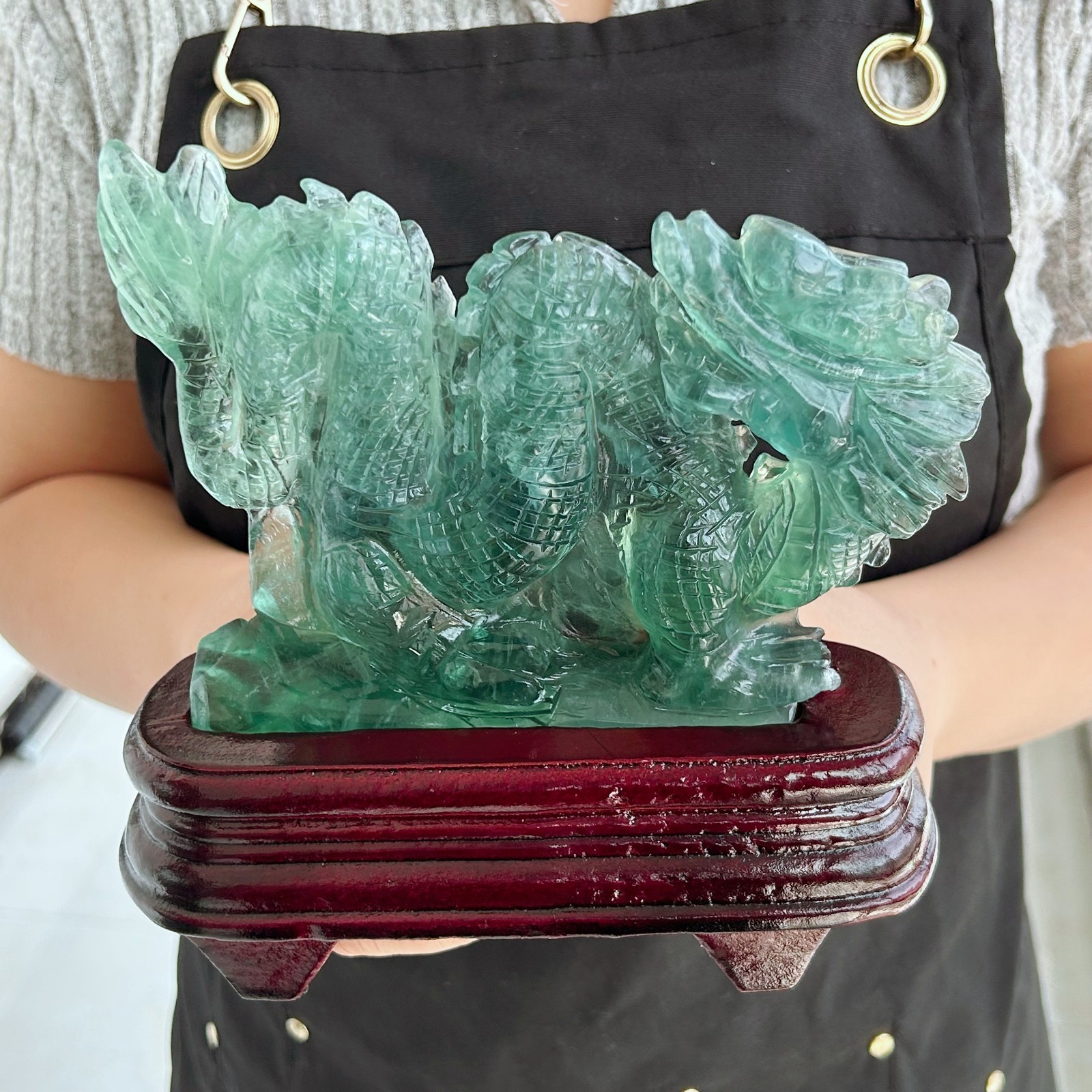 2.27LB Natural top fluorite quartz crystal hand carved dragon healing G8096 2.27LB Natural top fluorite quartz crystal hand carved dragon healing G8096
