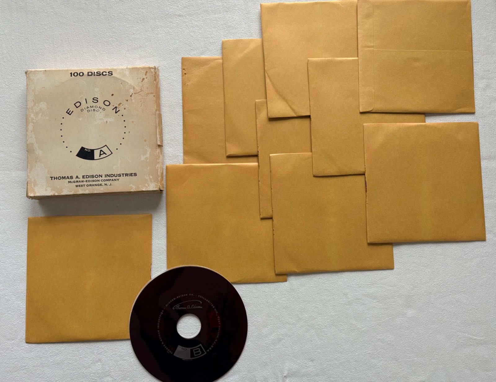 NEW IN BOX Lot of 100 Vintage Edison Diamond Discs Voice Writer Ruby Red BLANKS NEW IN BOX Lot of 100 Vintage Edison Diamond Discs Voice Writer Ruby Red BLANKS