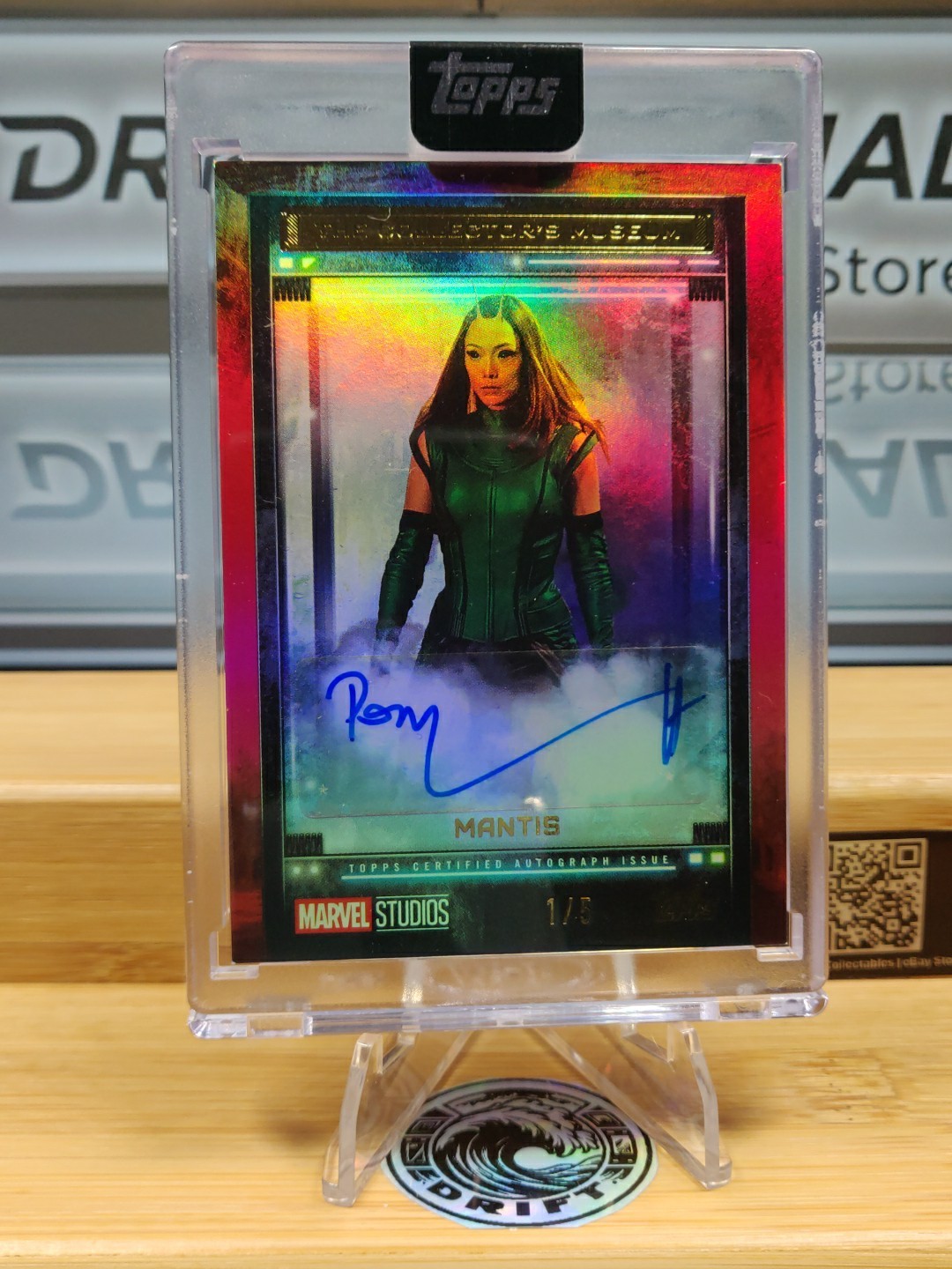 MANTIS Pom Klementieff Auto Red 2025 Topps Marvel The Collector Museum Auto #1/5