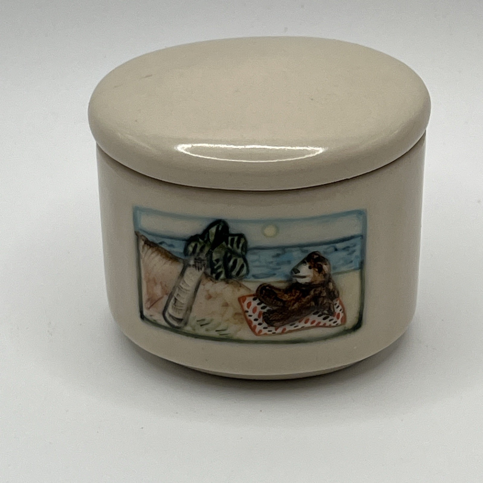 Laura Wilensky Ceramic Lidded Trinket Jar 3D Relief Bear Beach Art Pottery 2.25” Laura Wilensky Ceramic Lidded Trinket Jar 3D Relief Bear Beach Art Pottery 2.25”