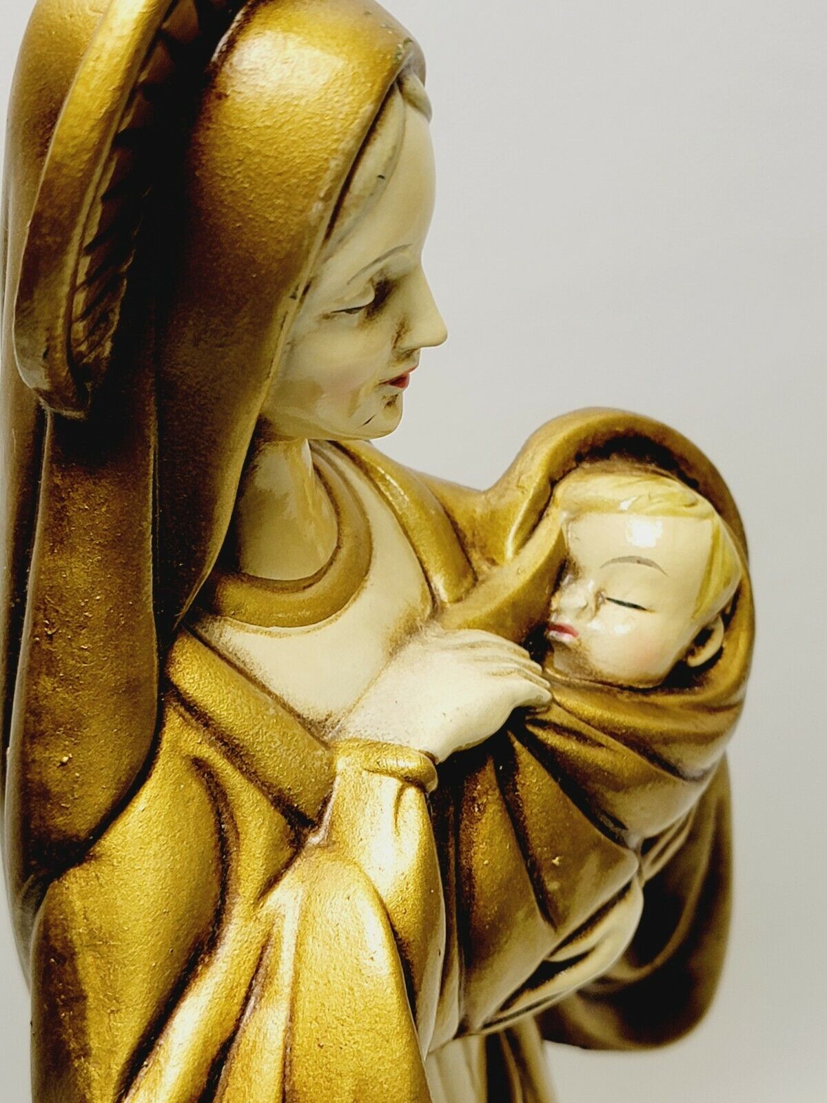 Vintage Madonna Mary Jesus Baby Child Figurine 12\