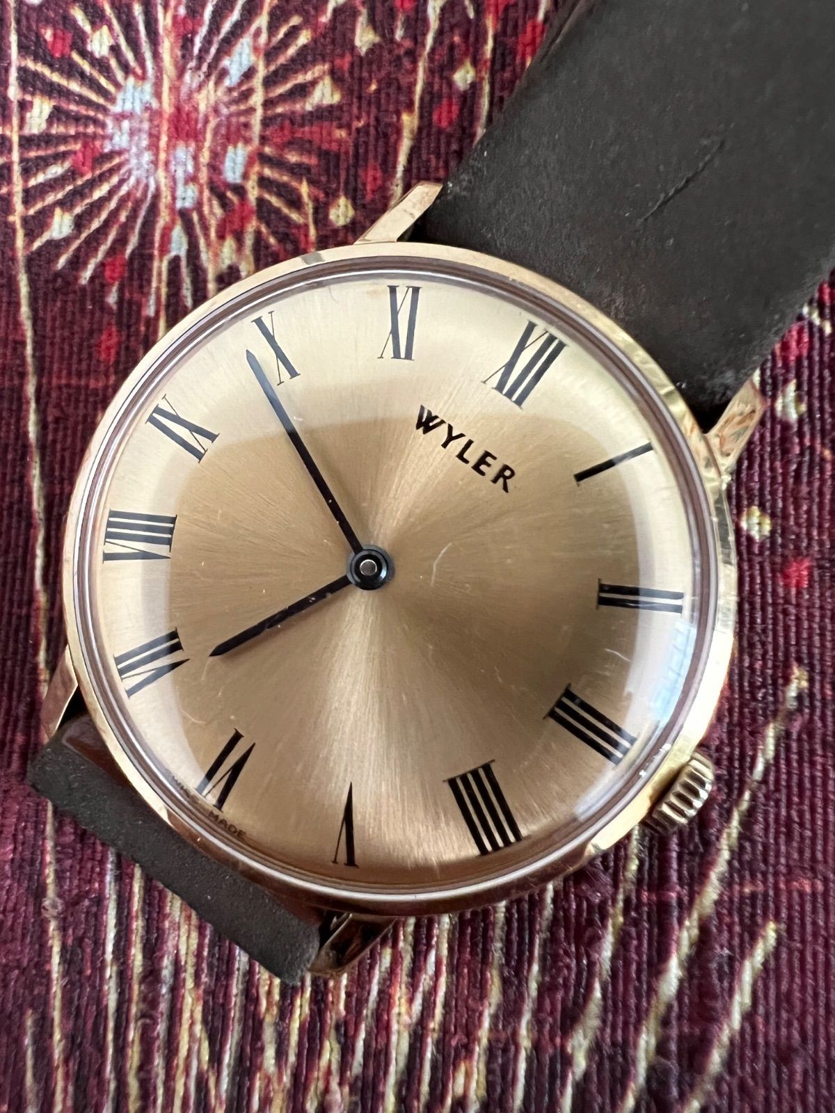 Wyler Vintage Manual Wind Men's Watch Round Authentic Working Condition Wyler Vintage Manual Wind Men's Watch Round Authentic Working Condition