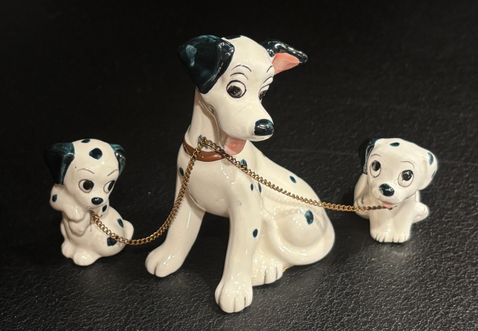 Rare 1959 Seven China Japan Disney 101 Dalmatians Chained Set With Stickers Rare 1959 Seven China Japan Disney 101 Dalmatians Chained Set With Stickers
