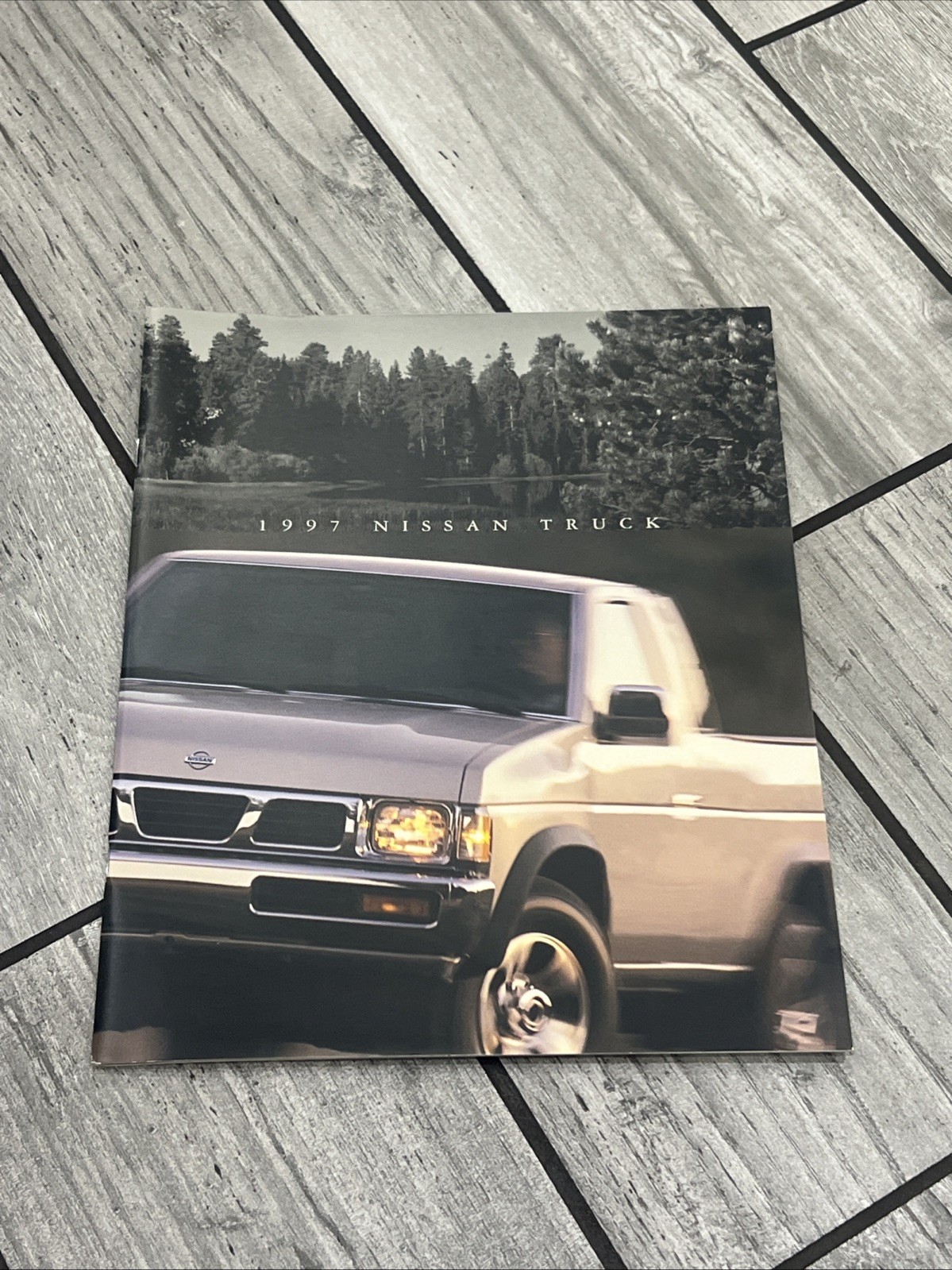 Original 1997 Nissan Truck Deluxe Sales Brochure 97 XE SE King Cab Original 1997 Nissan Truck Deluxe Sales Brochure 97 XE SE King Cab