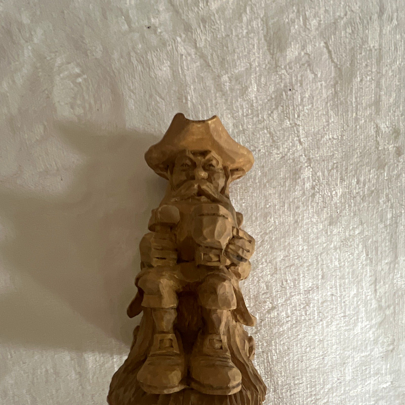 Hallmark Cowboy Figurine Statue, Carved Wood Look, Western Americana Hallmark Cowboy Figurine Statue, Carved Wood Look, Western Americana